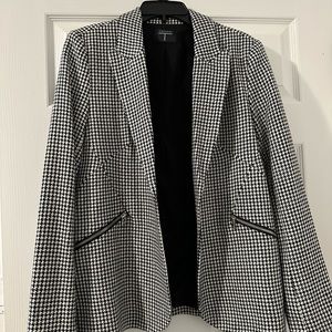 T Tahari Blazer